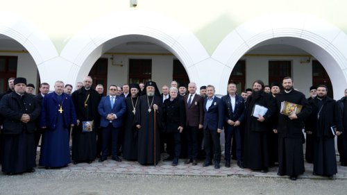 Realizările Arhiepiscopiei Sibiului expuse în şedința Adunării eparhiale Poza 242236