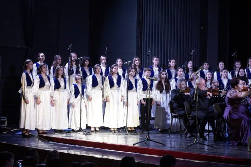 Concert vocal-simfonic dedicat Unirii Principatelor la Galați Poza 242392