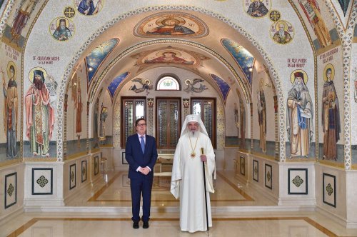 Ambasadorul Regatului Spaniei la București în vizită la Patriarhia Română Poza 242667