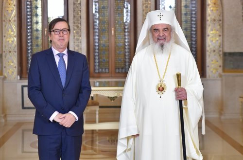 Ambasadorul Regatului Spaniei la București în vizită la Patriarhia Română Poza 242668