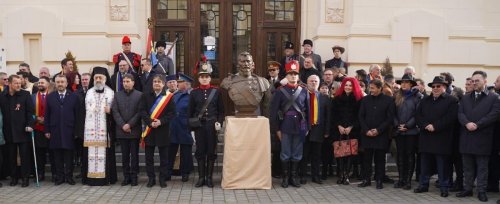 Sărbătoare la Alba Iulia cu ocazia Zilei Unirii Principatelor Române Poza 242612