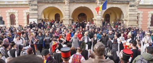 Sărbătoare la Alba Iulia cu ocazia Zilei Unirii Principatelor Române Poza 242615