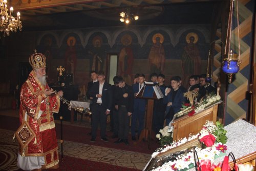 Seminarul teologic din Craiova și‑a cinstit ocrotitorul Poza 242648
