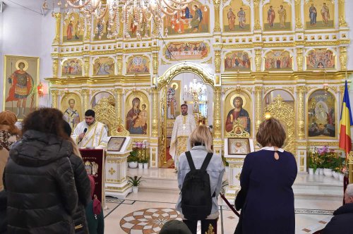 Cinstirea Sfântului Ioan Hrisostom la Paraclisul Catedralei Naționale Poza 242763