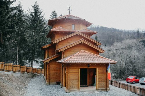 Hramul bisericii din filia Muntele Săcelului, Cluj Poza 242790