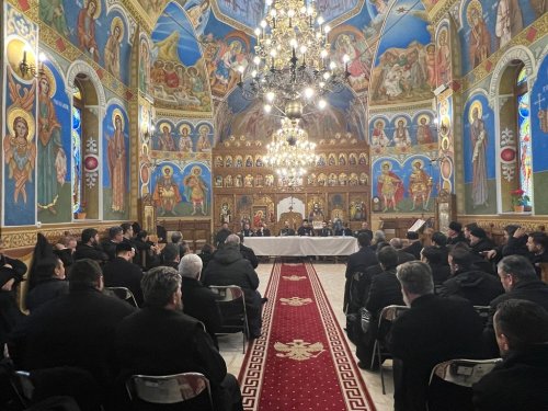 Ședință administrativă a clericilor din Protoieria Ilfov Sud Poza 242802