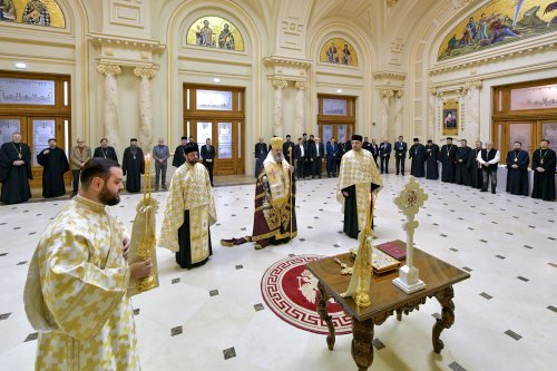 Adunarea eparhială a Arhiepiscopiei Bucureștilor în şedinţă anuală de lucru Poza 242815