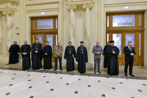 Adunarea eparhială a Arhiepiscopiei Bucureștilor în şedinţă anuală de lucru Poza 242822