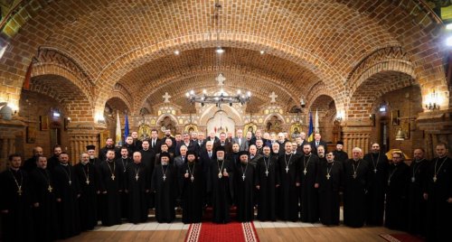 Peste 50.000 de refugiaţi ucraineni sprijiţi de voluntarii Episcopiei Maramureşului şi Sătmarului Poza 242914
