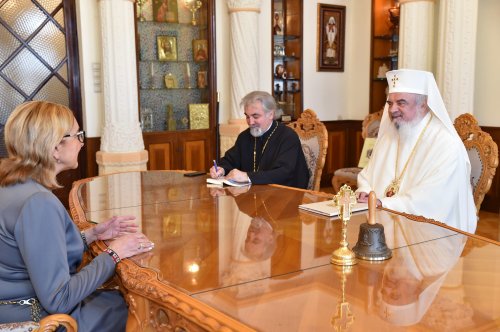 Ambasadorul Georgiei la București în vizită la Patriarhia Română Poza 243413