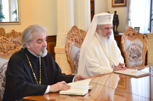 Ambasadorul Georgiei la București în vizită la Patriarhia Română Poza 243419
