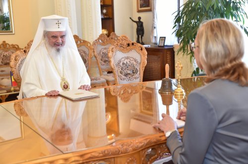 Ambasadorul Georgiei la București în vizită la Patriarhia Română Poza 243422