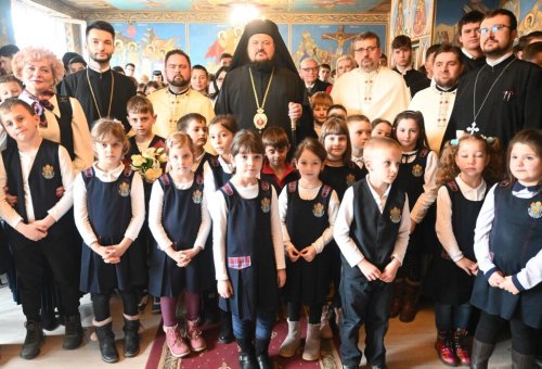 Hram la Liceul Ortodox din Zalău Poza 243386