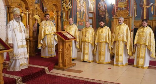 Hramul Facultății de Teologie Ortodoxă din Alba Iulia Poza 243375