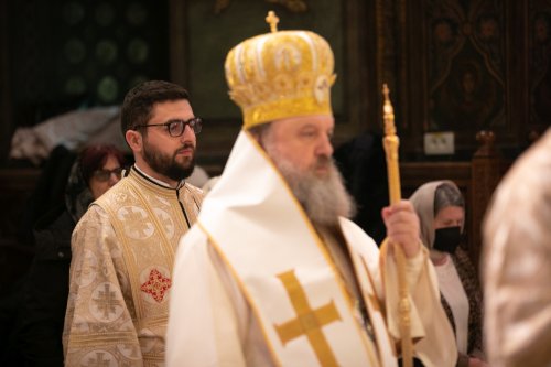 Praznicul Întâmpinării Domnului la Catedrala Patriarhală Poza 243498