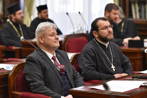 Întrunirea membrilor Consiliului Naţional Bisericesc la Reşedinţa Patriarhală Poza 243965