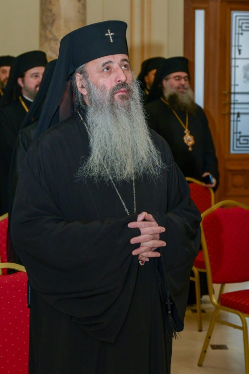 A fost ales un nou Arhiereu-vicar pentru Eparhia Devei și Hunedoarei Poza 244324