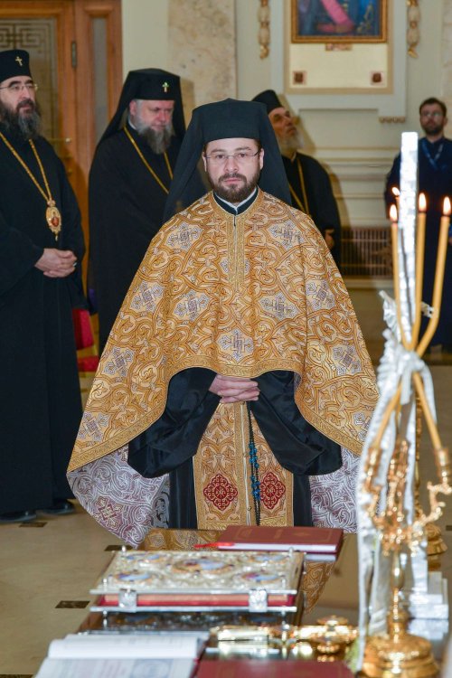 A fost ales un nou Arhiereu-vicar pentru Eparhia Devei și Hunedoarei Poza 244339