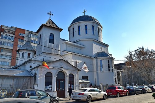 Binecuvântarea sfinților la Parohia Bărbătescu Vechi din Capitală Poza 244444