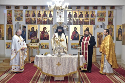 Binecuvântarea sfinților la Parohia Bărbătescu Vechi din Capitală Poza 244445
