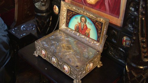 Sfântul Haralambie sărbătorit la Biserica Flămânda din București Poza 244636