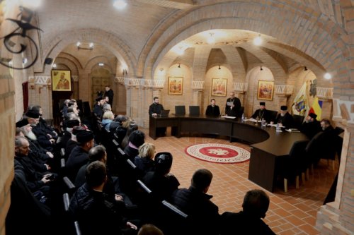Şedinţa anuală a membrilor CAR în Episcopia Maramureşului şi Sătmarului Poza 244994