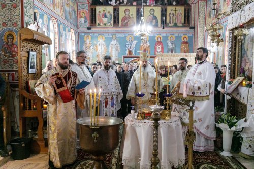 Liturghie baptismală în Parohia Frenciugi Poza 245144