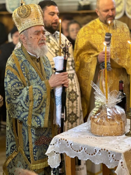 Pomenirea Episcopului Ioan Mihălțan la o parohie arădeană Poza 245168
