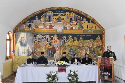 Simpozion dedicat Patriarhului  Justinian Marina în satul său natal Poza 245472