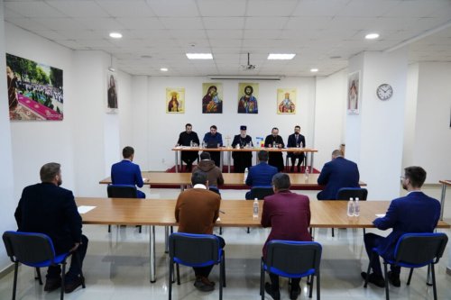 O nouă sesiune a examenului de capacitate preoțească în Arhiepiscopia Târgoviștei Poza 245715