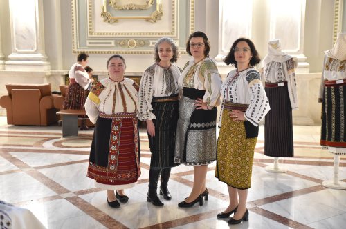 Expoziţia-atelier „Patrimoniul imaterial UNESCO din România şi Republica Moldova”, la Palatul Parlamentului Poza 245969