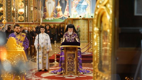 Popas de rugăciune la Catedrala Episcopală din Slobozia Poza 245948