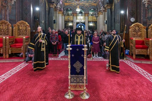 Ultima parte a Canonului cel Mare la Catedrala Patriarhală Poza 246155