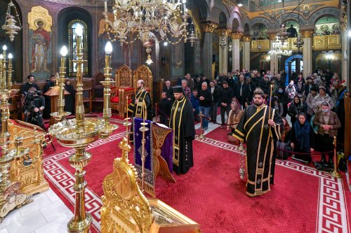 Ultima parte a Canonului cel Mare la Catedrala Patriarhală Poza 246161