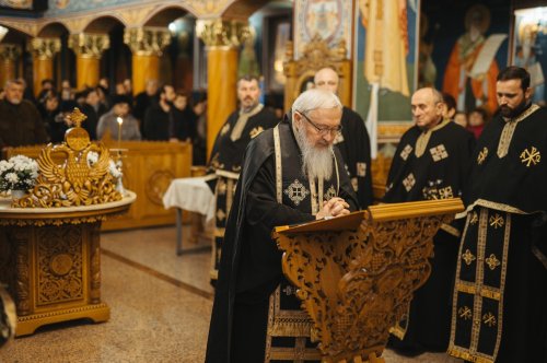 Slujiri arhiereşti în Postul Mare, în Arhiepiscopia Vadului, Feleacului și Clujului Poza 246209