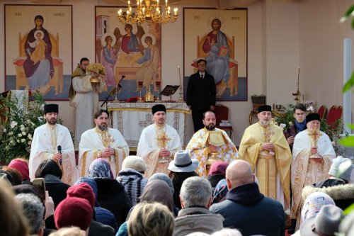 Duminica Ortodoxiei la Biserica Icoanei din Capitală Poza 246285