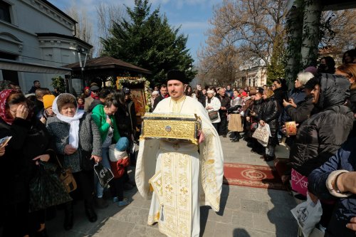 Duminica Ortodoxiei la Biserica Icoanei din Capitală Poza 246291