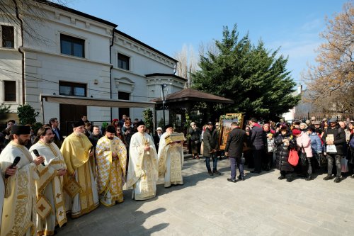 Duminica Ortodoxiei la Biserica Icoanei din Capitală Poza 246304