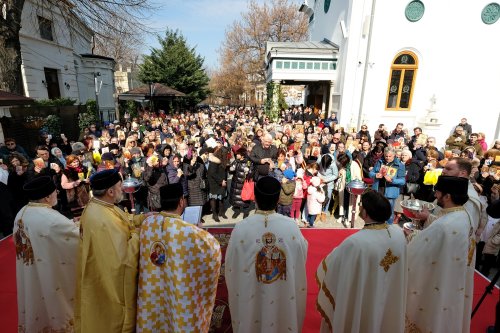 Duminica Ortodoxiei la Biserica Icoanei din Capitală Poza 246308