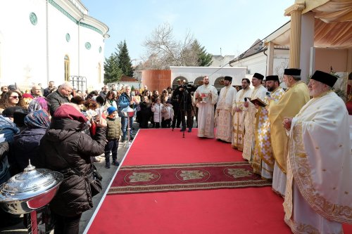 Duminica Ortodoxiei la Biserica Icoanei din Capitală Poza 246309