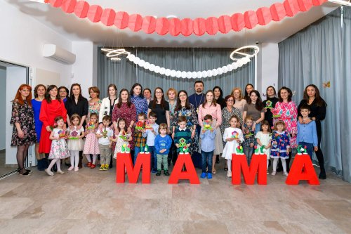 Serbare dedicată mamelor la Grădinița Patriarhiei Române Poza 246736