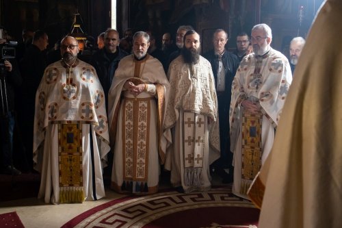 Popas duhovnicesc la biserica Sfântului Grigorie Palama din București Poza 247054