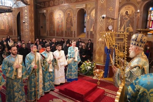 Hirotonii la Mănăstirea Stelea din Târgoviște  Poza 247154