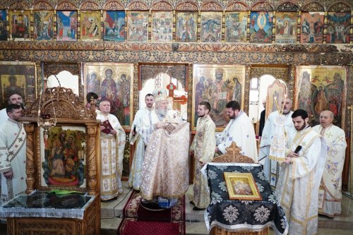 Hirotonii la Mănăstirea Stelea din Târgoviște  Poza 247155