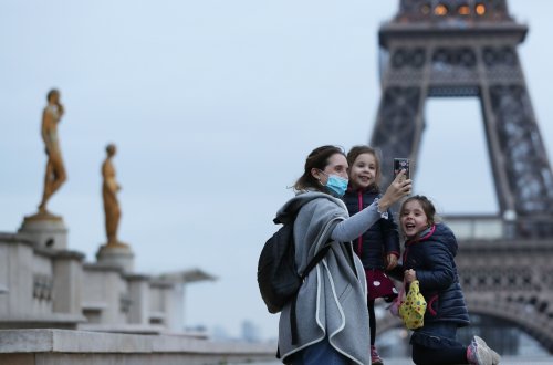 Parisul sărbătorește centenarul Eiffel Poza 247305