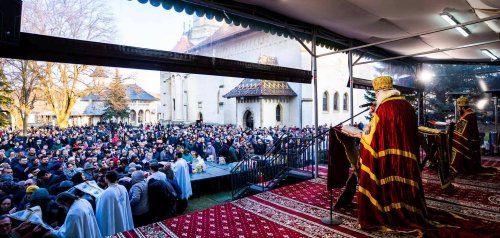 Sfântul Maslu la Catedrala Arhiepiscopală din Suceava Poza 247705