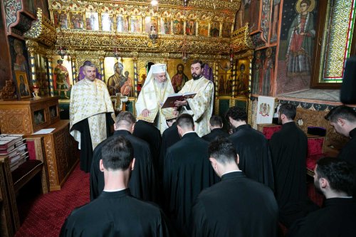 Hirotesii de noi duhovnici la Paraclisul istoric al Reședinței Patriarhale Poza 247817