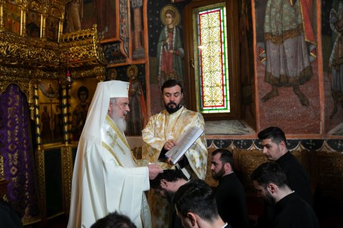 Hirotesii de noi duhovnici la Paraclisul istoric al Reședinței Patriarhale Poza 247818