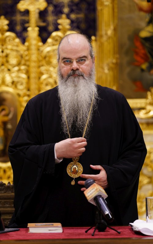 Episcopul Hușilor a conferențiat la Biserica Domnița Bălașa din Capitală Poza 248031