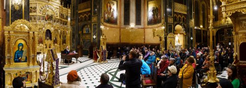 Episcopul Hușilor a conferențiat la Biserica Domnița Bălașa din Capitală Poza 248070
